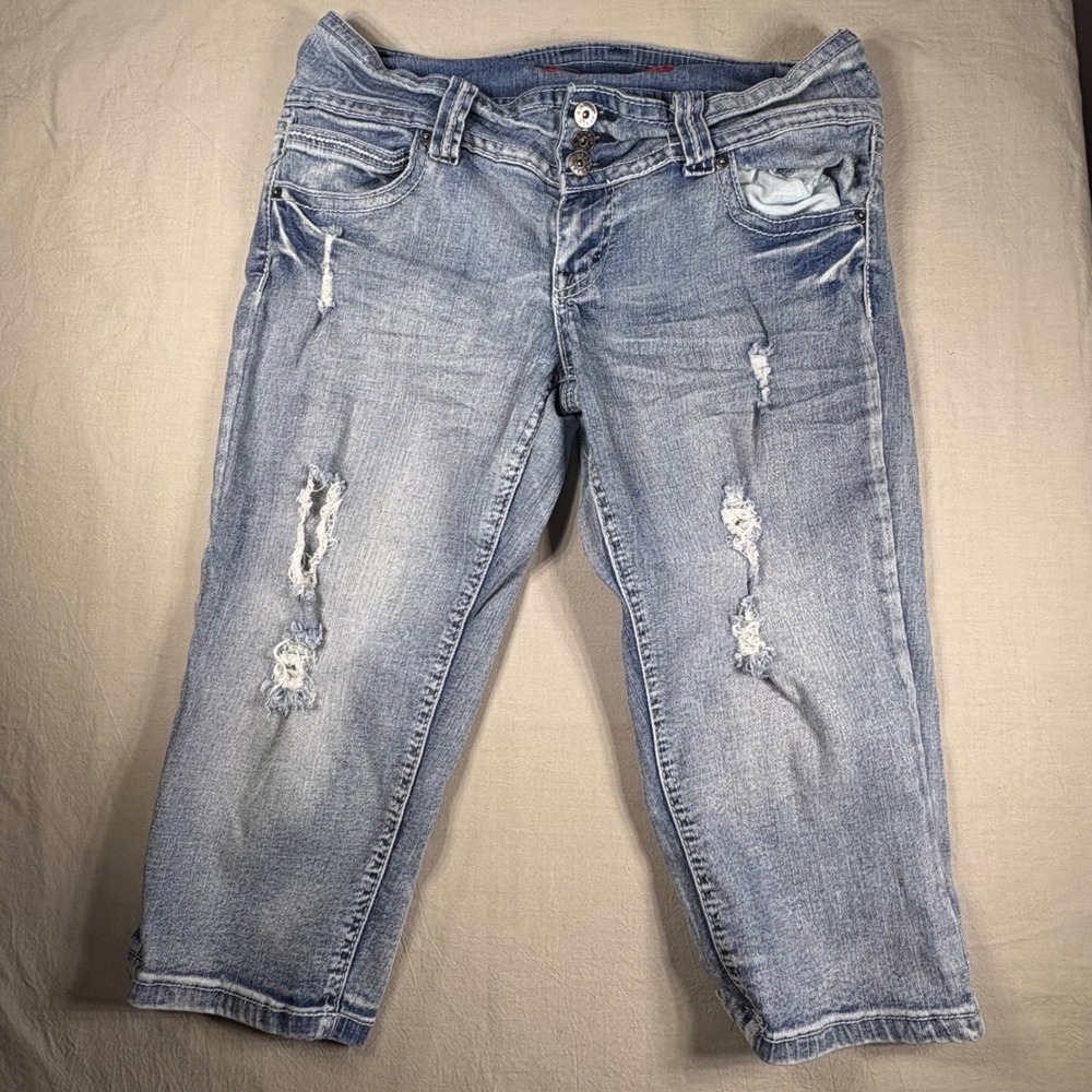 Bongo Distressed Denim Capris Light Wash Y2K Cropped Jeans Size 13 Distressed‎